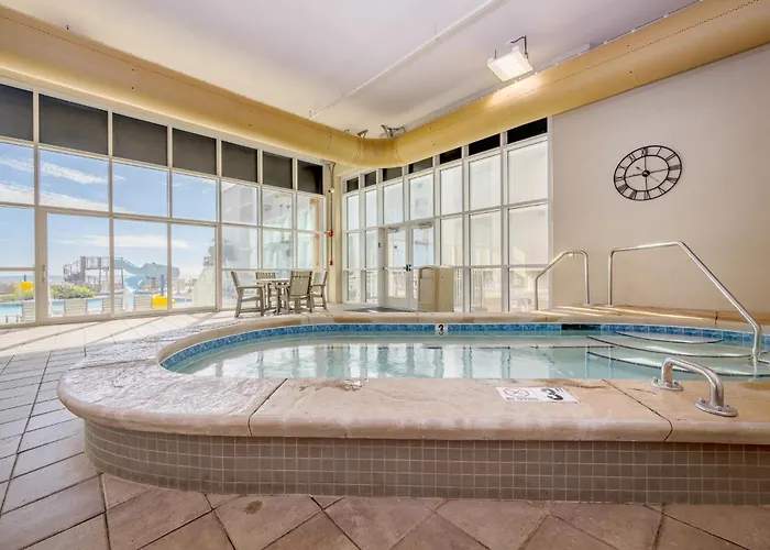 Phoenix Gulf Towers 602 Apartment *