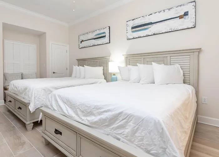 Phoenix Gulf Towers 602 Apartment